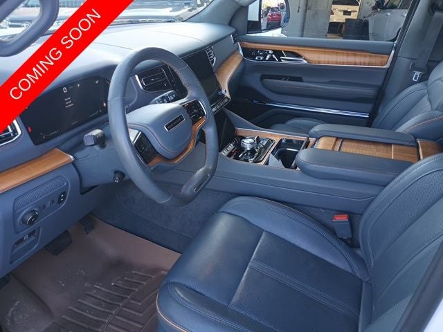 2022 Jeep Grand Wagoneer Series II