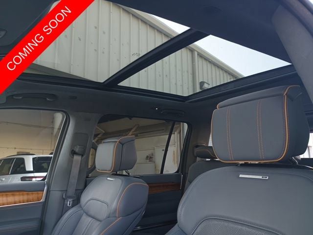 2022 Jeep Grand Wagoneer Series II