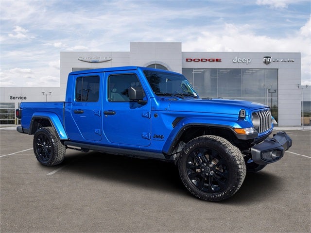 2024 Jeep Gladiator Nighthawk