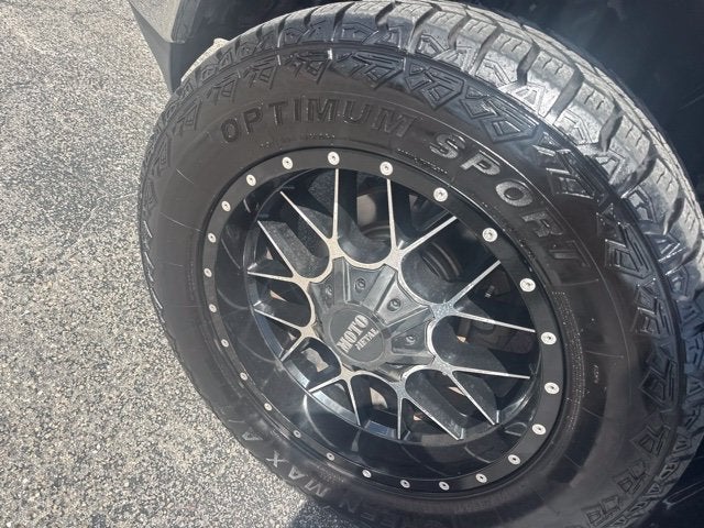 2019 RAM 1500 Classic SLT Crew Cab 4x4 6'4' Box
