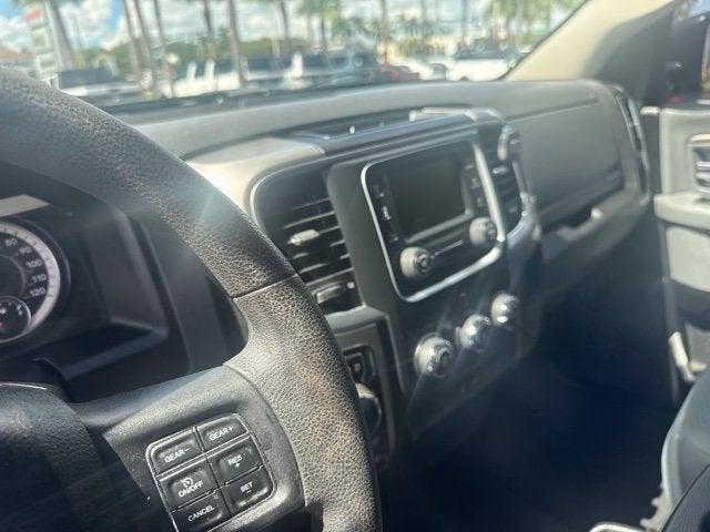 2019 RAM 1500 Classic SLT Crew Cab 4x4 6'4' Box
