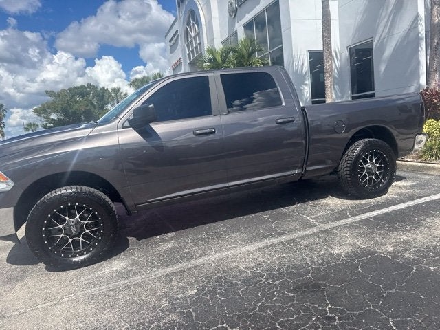 2019 RAM 1500 Classic SLT Crew Cab 4x4 6'4' Box