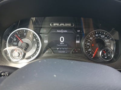 2022 RAM 1500 Big Horn Quad Cab 4x2 6'4' Box