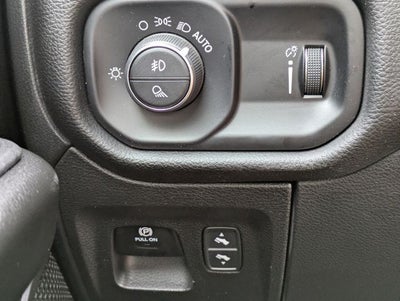 2025 RAM 1500 Big Horn Crew Cab 4x2 5'7' Box