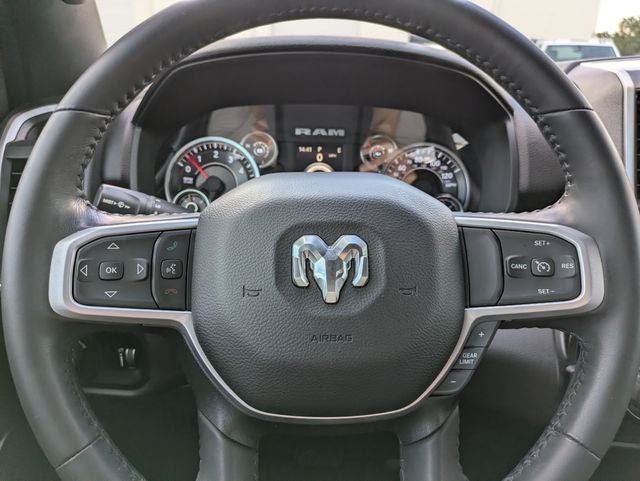 2023 RAM 1500 Big Horn Crew Cab 4x2 5'7' Box