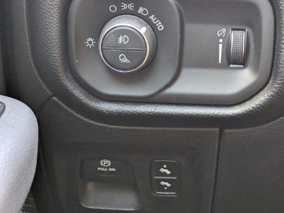 2020 RAM 1500 Big Horn Crew Cab 4x2 5'7' Box