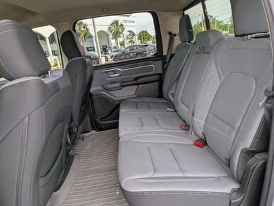 2020 RAM 1500 Big Horn Crew Cab 4x2 5'7' Box