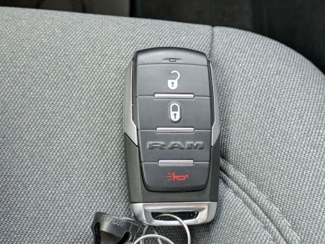 2020 RAM 1500 Big Horn Crew Cab 4x2 5'7' Box