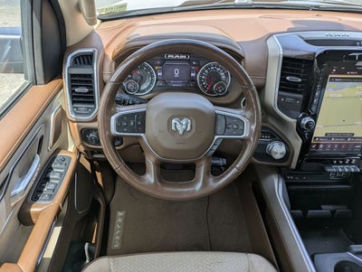 2019 RAM 1500 Laramie Crew Cab 4x2 5'7' Box