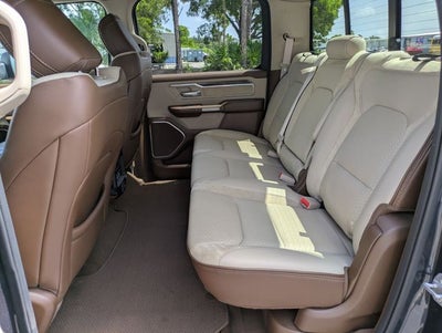 2019 RAM 1500 Laramie Crew Cab 4x2 5'7' Box