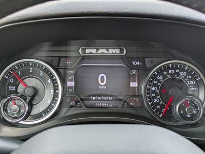 2022 RAM 1500 Big Horn Quad Cab 4x4 6'4' Box