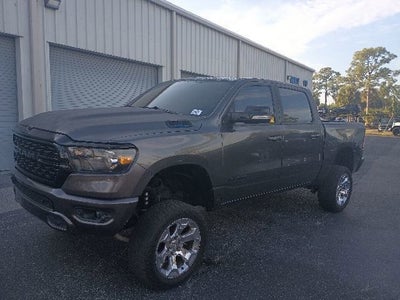 2022 RAM 1500 Big Horn Crew Cab 4x4 5'7' Box