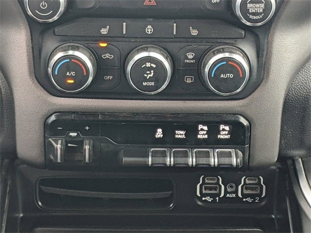 2020 RAM 1500 Big Horn Quad Cab 4x4 6'4' Box