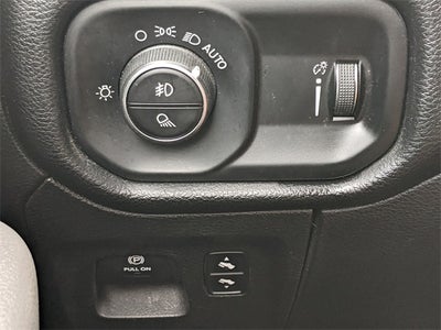 2020 RAM 1500 Big Horn Quad Cab 4x4 6'4' Box