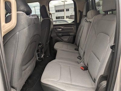 2020 RAM 1500 Big Horn Quad Cab 4x4 6'4' Box