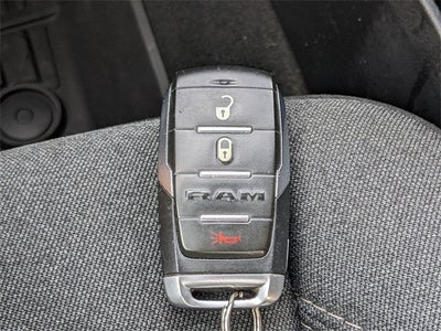 2022 RAM 1500 Big Horn Crew Cab 4x4 5'7' Box