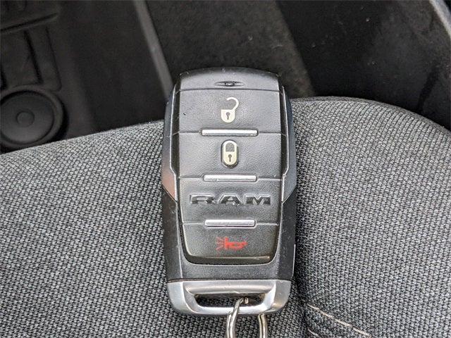 2022 RAM 1500 Big Horn Crew Cab 4x4 5'7' Box