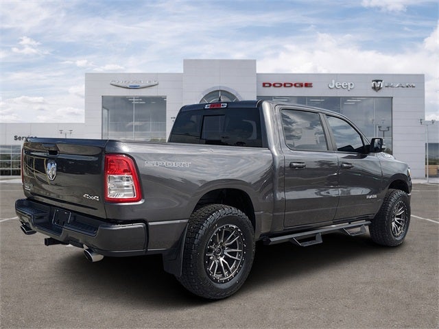 2022 RAM 1500 Big Horn Crew Cab 4x4 5'7' Box