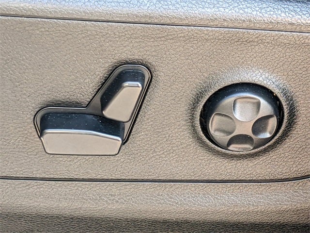 2020 RAM 1500 Big Horn Crew Cab 4x4 5'7' Box