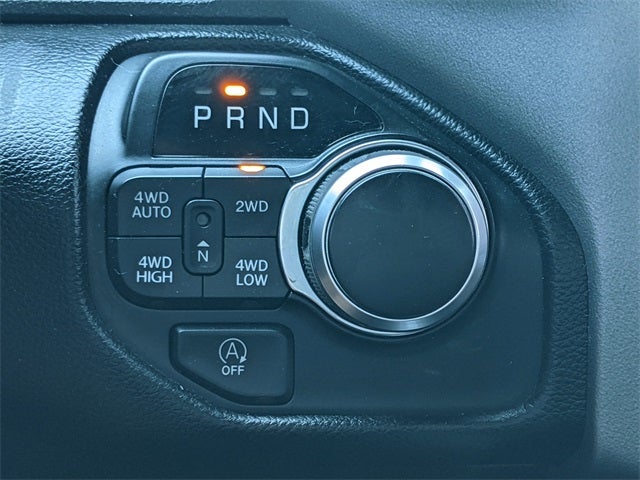 2020 RAM 1500 Big Horn Crew Cab 4x4 5'7' Box