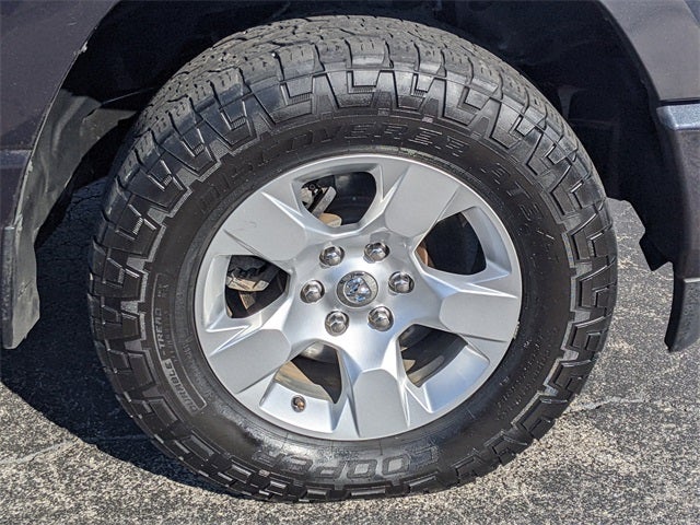 2020 RAM 1500 Big Horn Crew Cab 4x4 5'7' Box