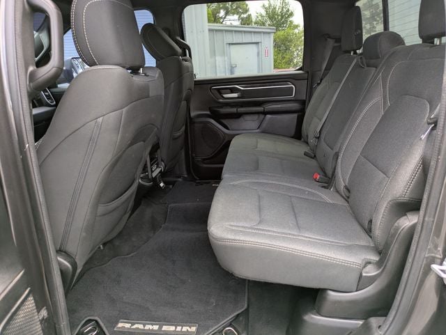 2020 RAM 1500 Big Horn Crew Cab 4x4 5'7' Box