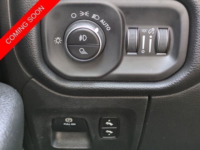 2019 RAM 1500 Big Horn/Lone Star Crew Cab 4x4 5'7' Box