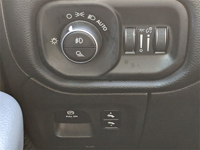 2019 RAM 1500 Big Horn/Lone Star Crew Cab 4x4 5'7' Box