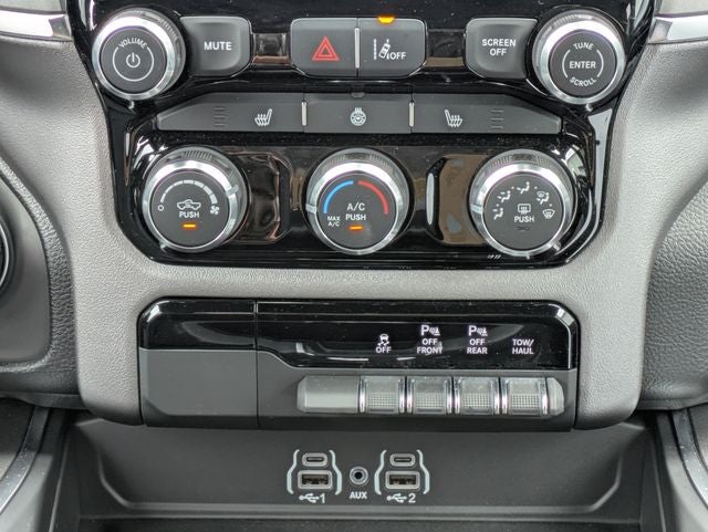 2026 RAM 1500 Big Horn Crew Cab 4x4 5'7' Box
