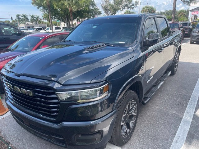 2026 RAM 1500 Laramie Crew Cab 4x4 5'7' Box