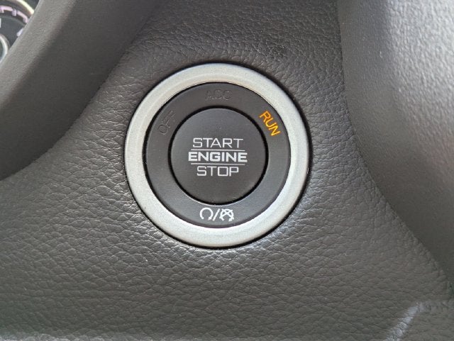 2023 RAM 1500 Laramie Crew Cab 4x4 5'7' Box