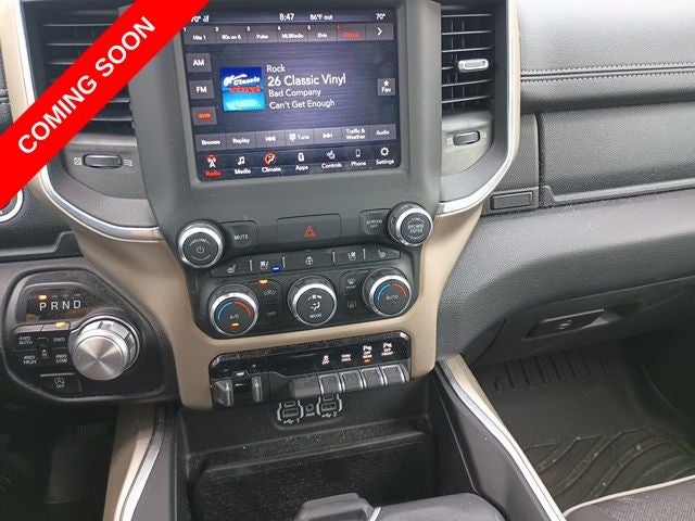 2020 RAM 1500 Laramie Crew Cab 4x4 5'7' Box