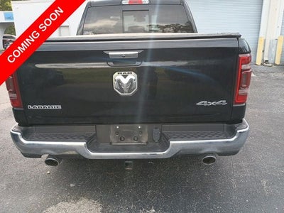 2020 RAM 1500 Laramie Crew Cab 4x4 5'7' Box