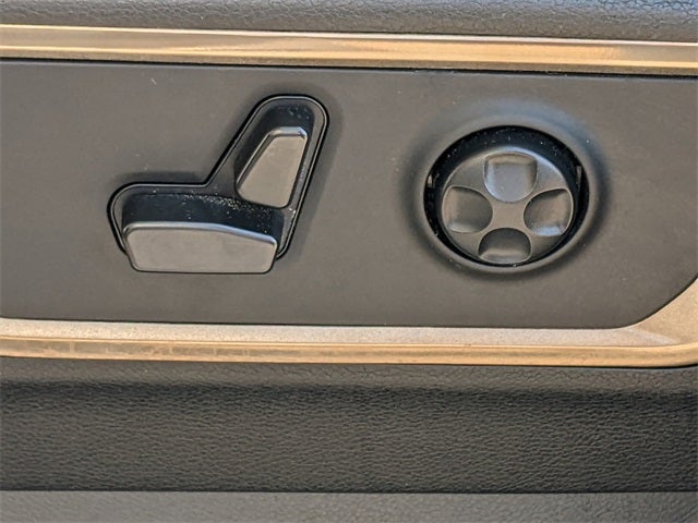 2022 RAM 1500 Limited Longhorn Crew Cab 4x4 5'7' Box