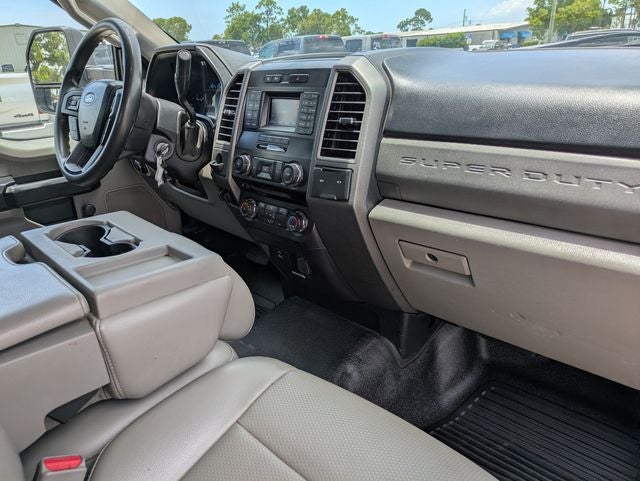 2017 Ford F-550 Chassis XL DRW