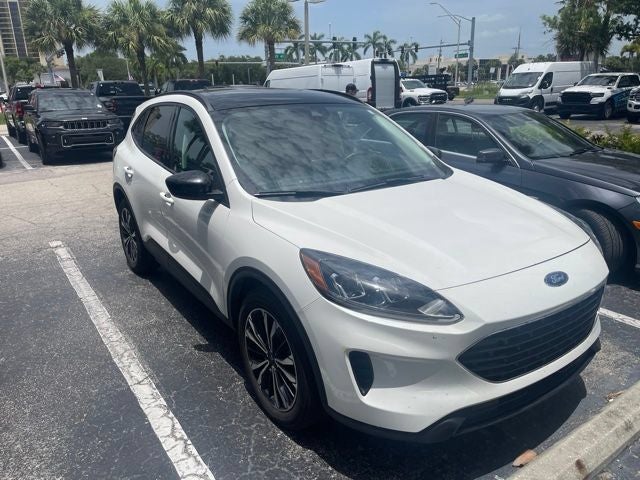 2021 Ford Escape SE Hybrid