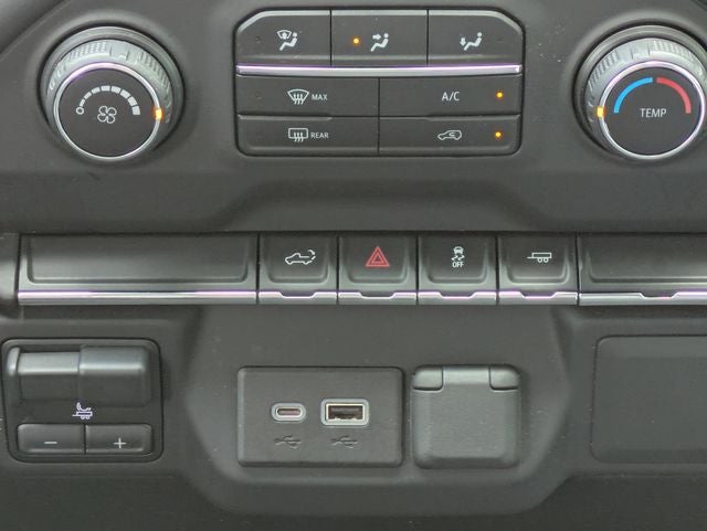 2021 Chevrolet Silverado 1500 2WD Crew Cab Short Bed Custom