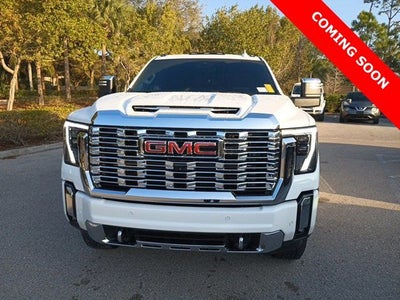 2024 GMC Sierra 2500HD 4WD Crew Cab Long Bed Denali