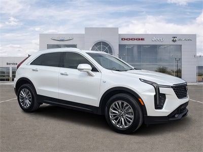 2025 Cadillac XT4 FWD Premium Luxury