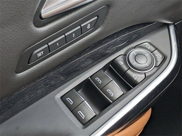 2025 Cadillac XT4 FWD Premium Luxury