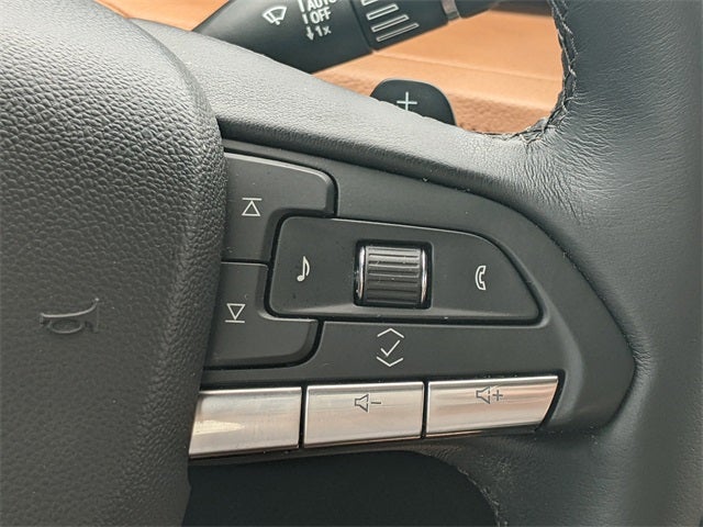 2025 Cadillac XT4 FWD Premium Luxury