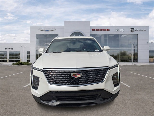 2025 Cadillac XT4 FWD Premium Luxury