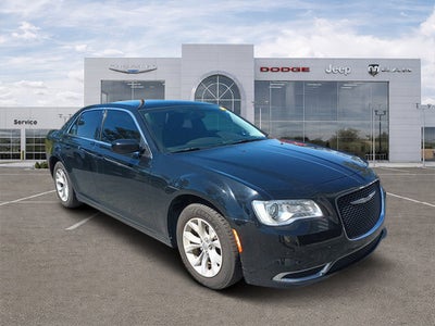 2019 Chrysler 300 Touring