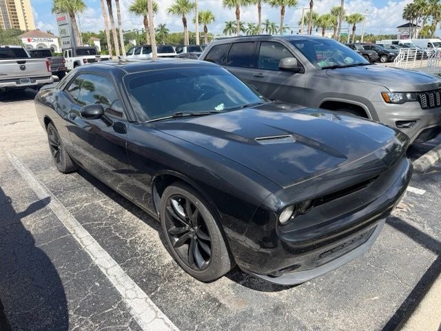 2018 Dodge Challenger SXT Plus