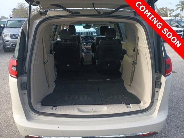 2021 Chrysler Pacifica Touring L