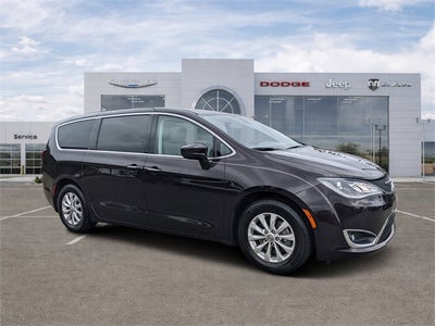2018 Chrysler Pacifica Touring Plus