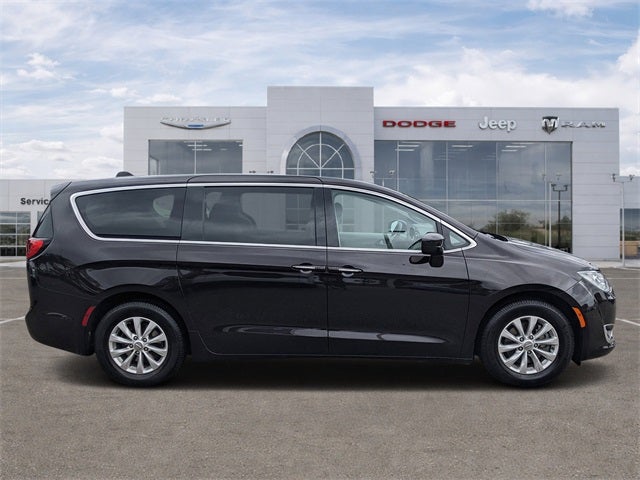 2018 Chrysler Pacifica Touring Plus