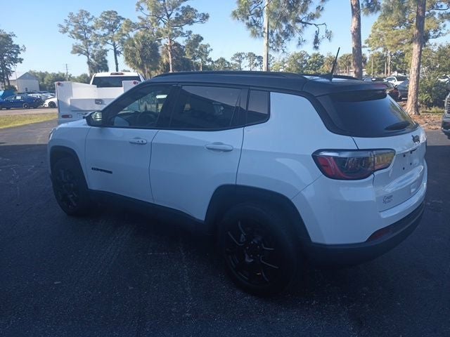 2022 Jeep Compass Altitude FWD