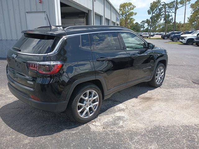 2022 Jeep Compass Latitude Lux 4x4