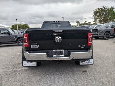 2022 RAM 3500 Limited Longhorn Crew Cab 4x4 8' Box